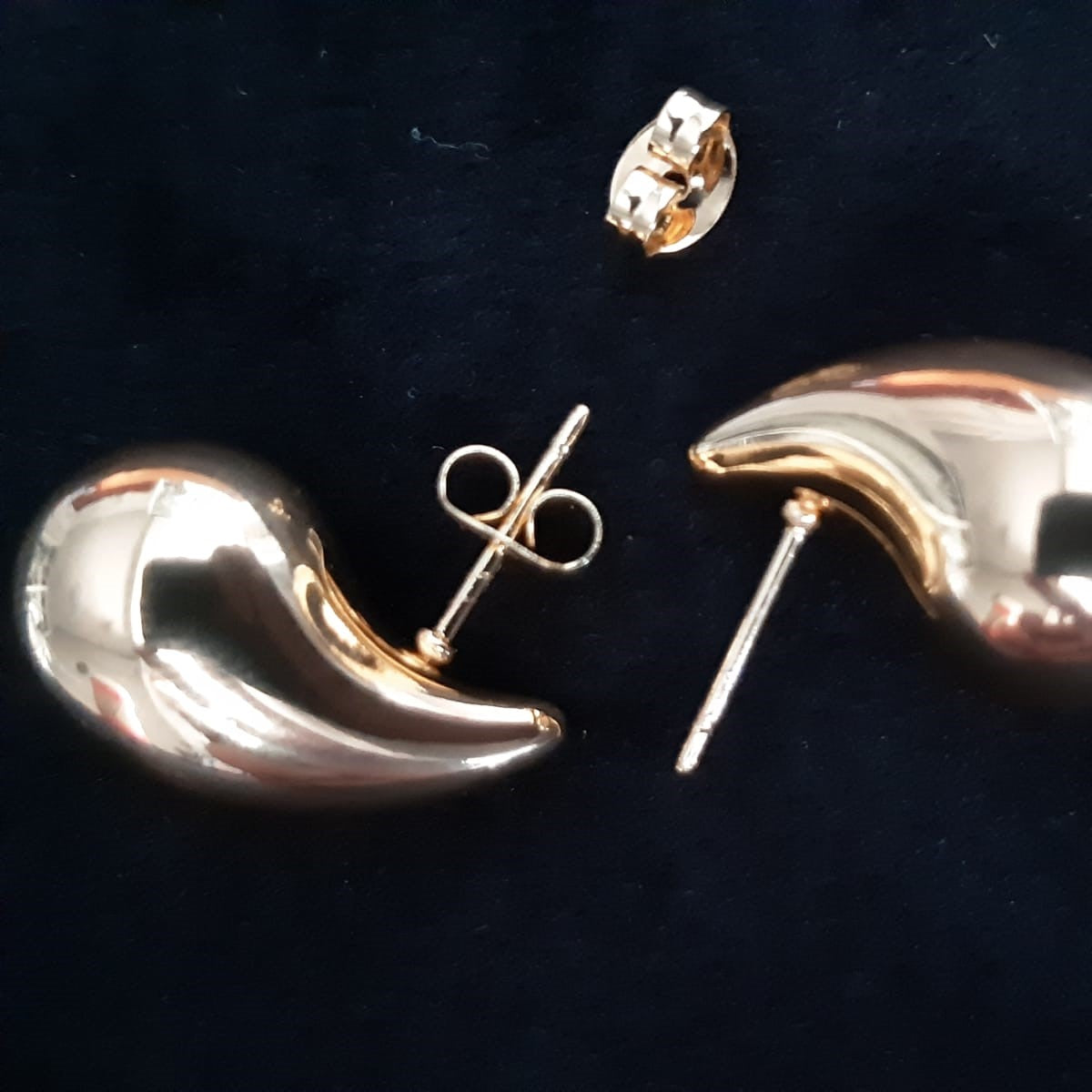 ARETES TIPO GOTA